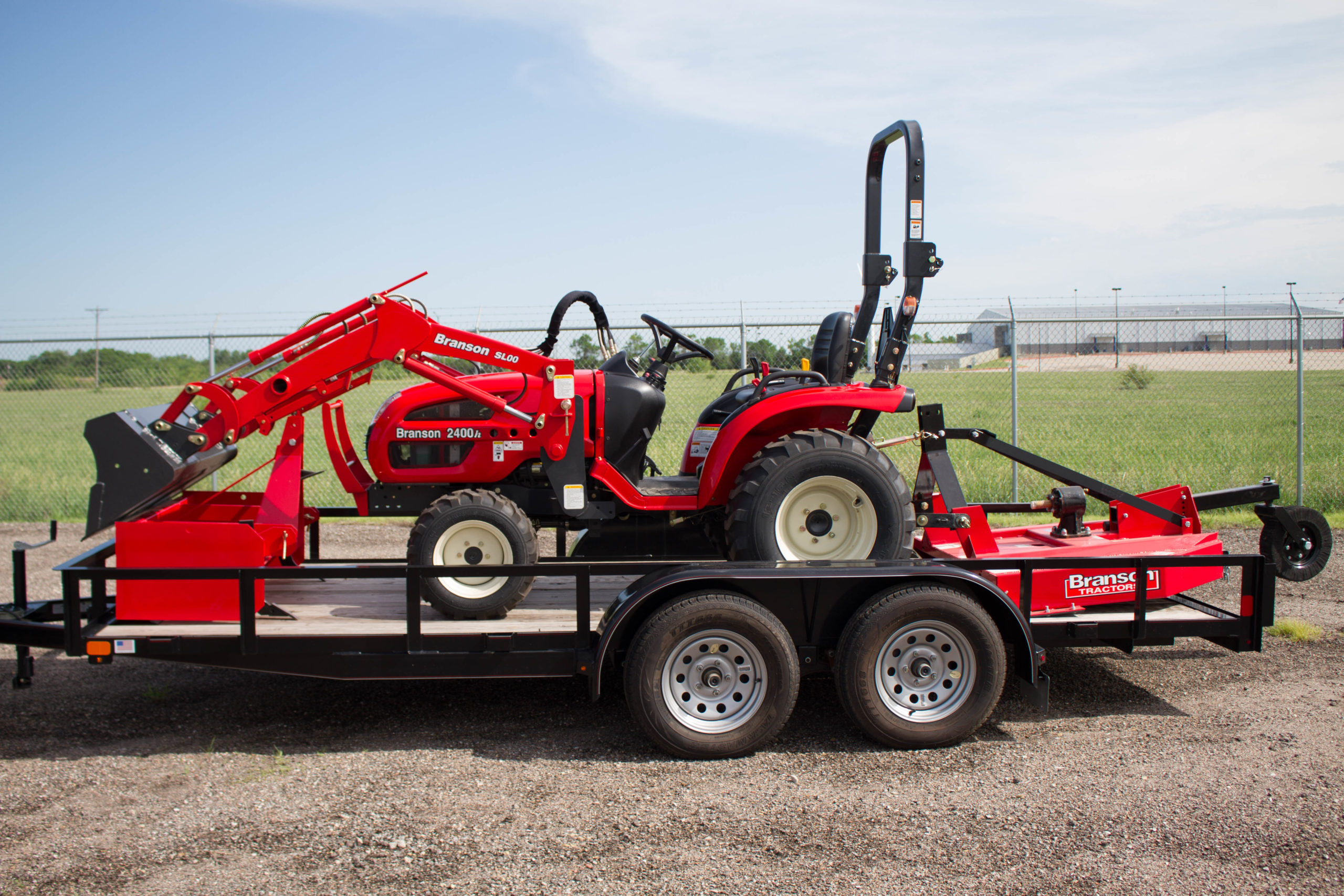 Branson 2400H Tractor Package (Wichita Location)