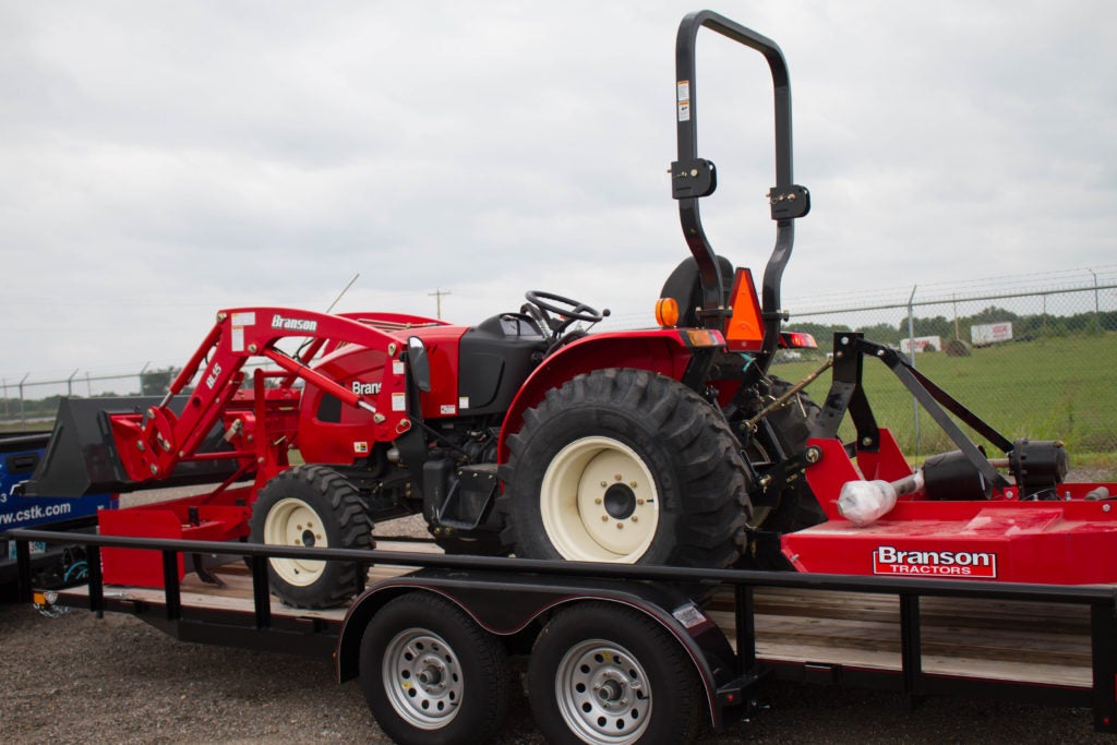 Branson 3725H Tractor Package (Wichita Location) CSTK