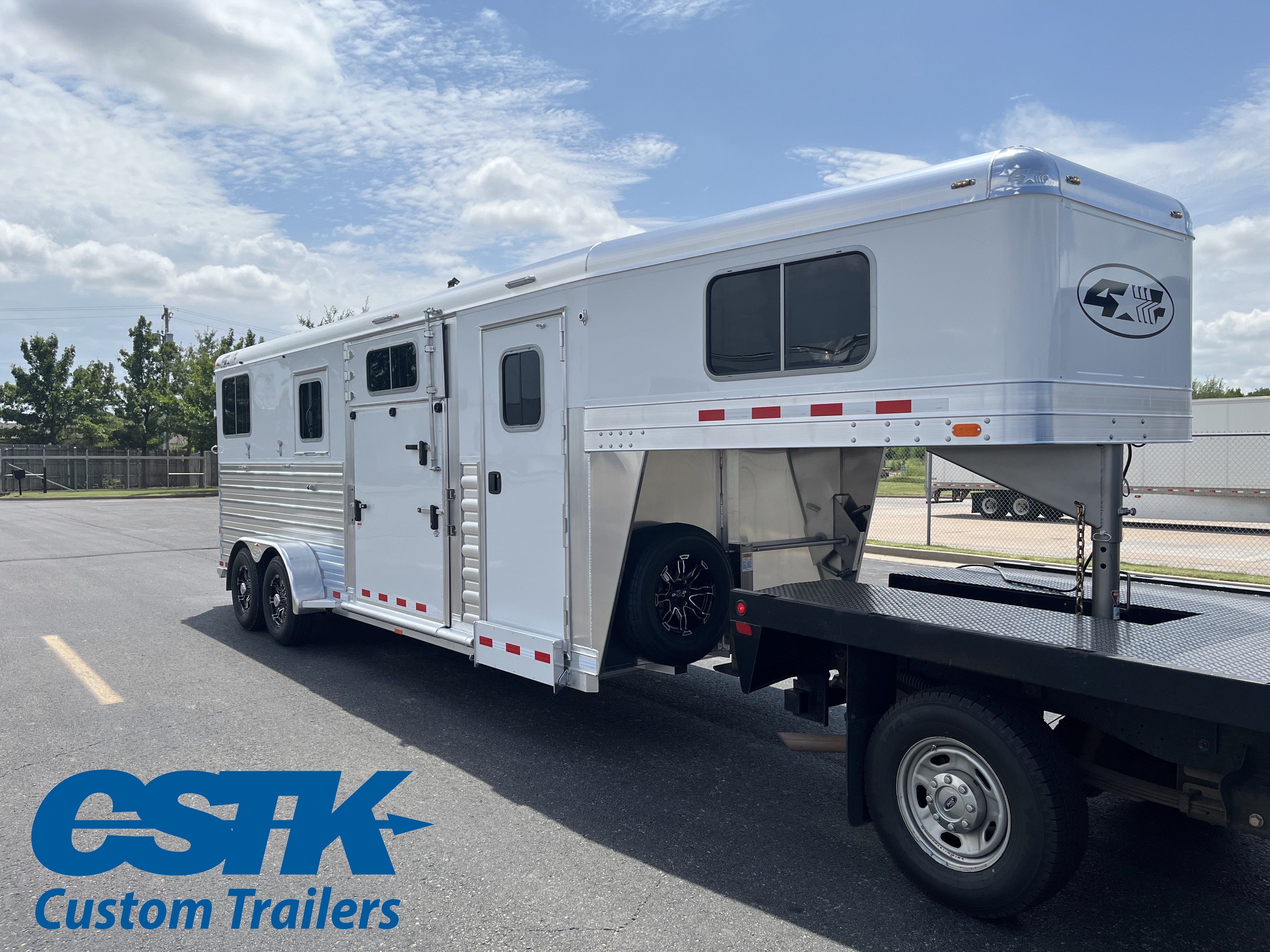 2026 4-STAR 2+1 GN - Image 3